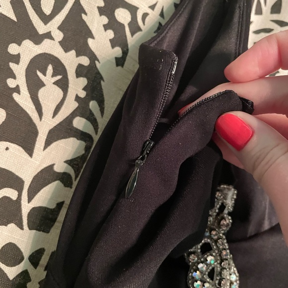 Black Jewel Evening Gown- RUNS SMALL - Picture 4 of 8